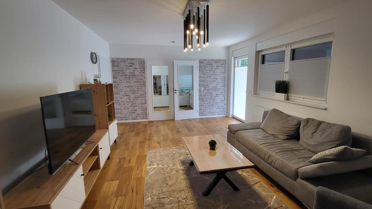 Ferienwohnung Quiet House - 10 Min Away From Cologne Bergisch Gladbach Exterior foto