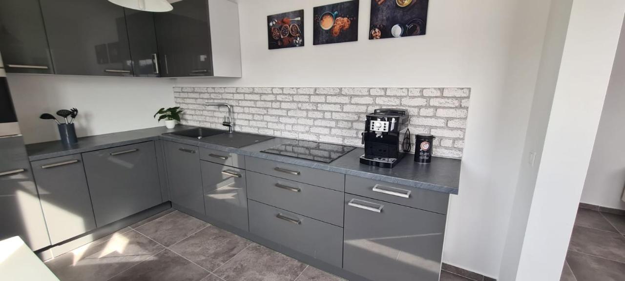 Ferienwohnung Quiet House - 10 Min Away From Cologne Bergisch Gladbach Exterior foto